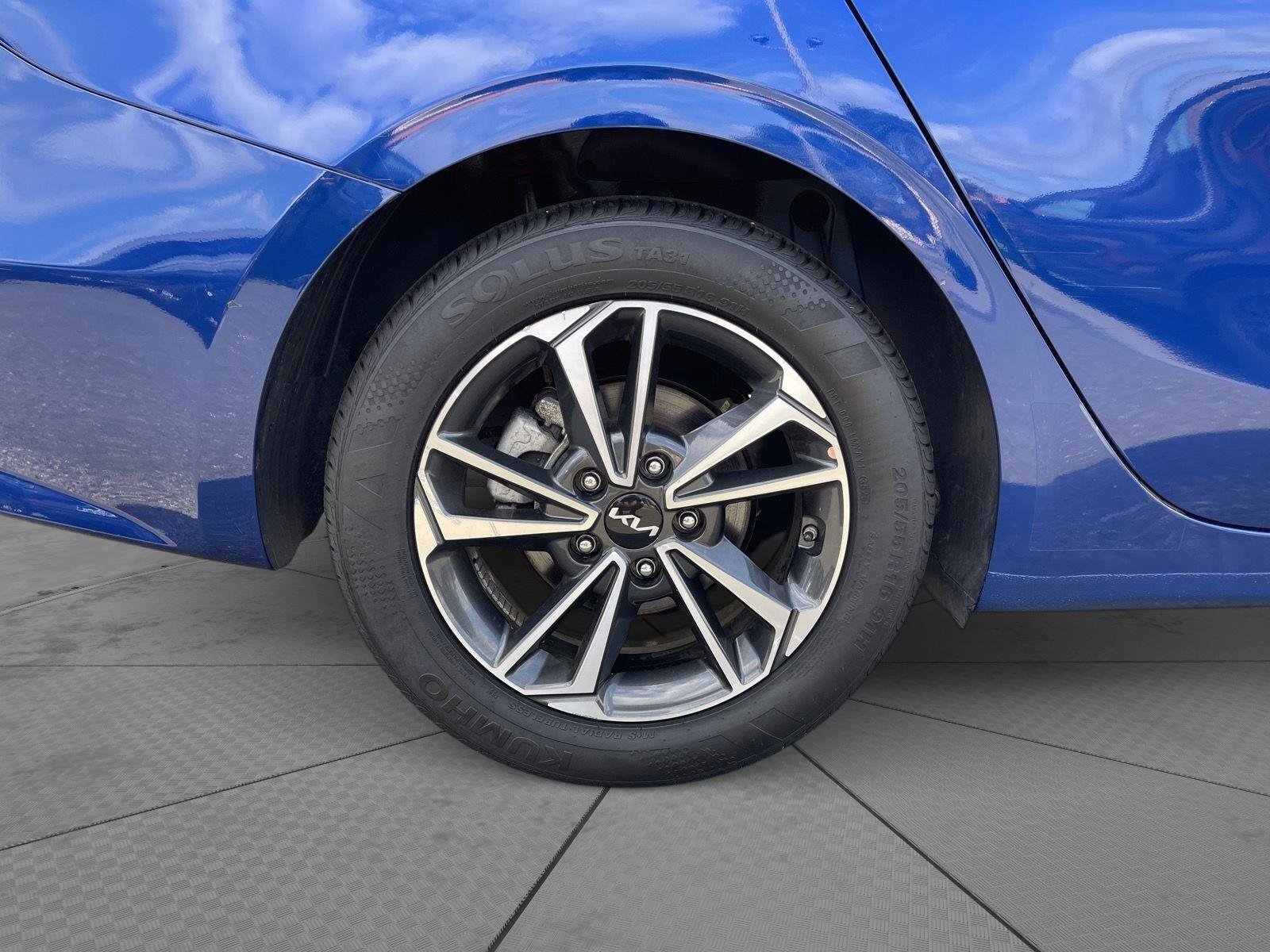 Used 2024 Kia Forte LXS FWD image 19