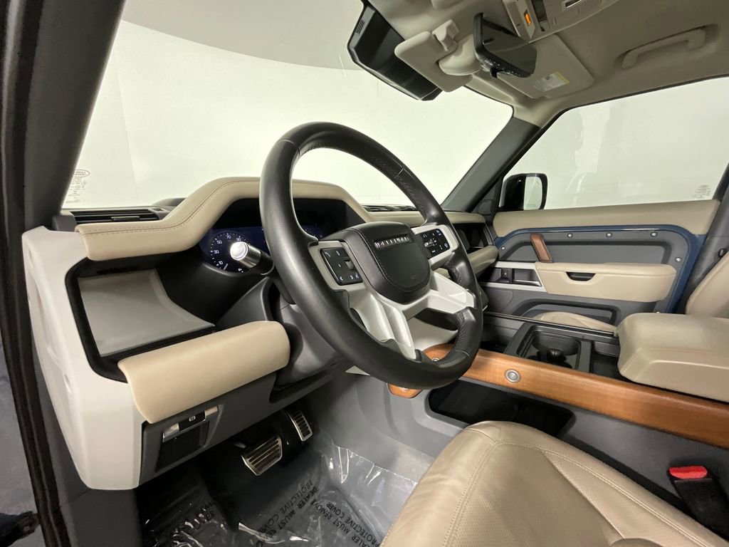 Used 2020 Land Rover Defender 110 HSE AWD/4WD image 15