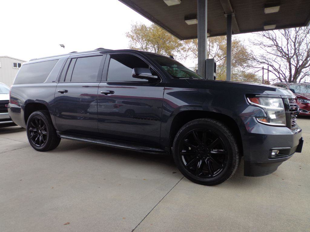 Used 2015 Chevrolet Suburban LTZ image 3