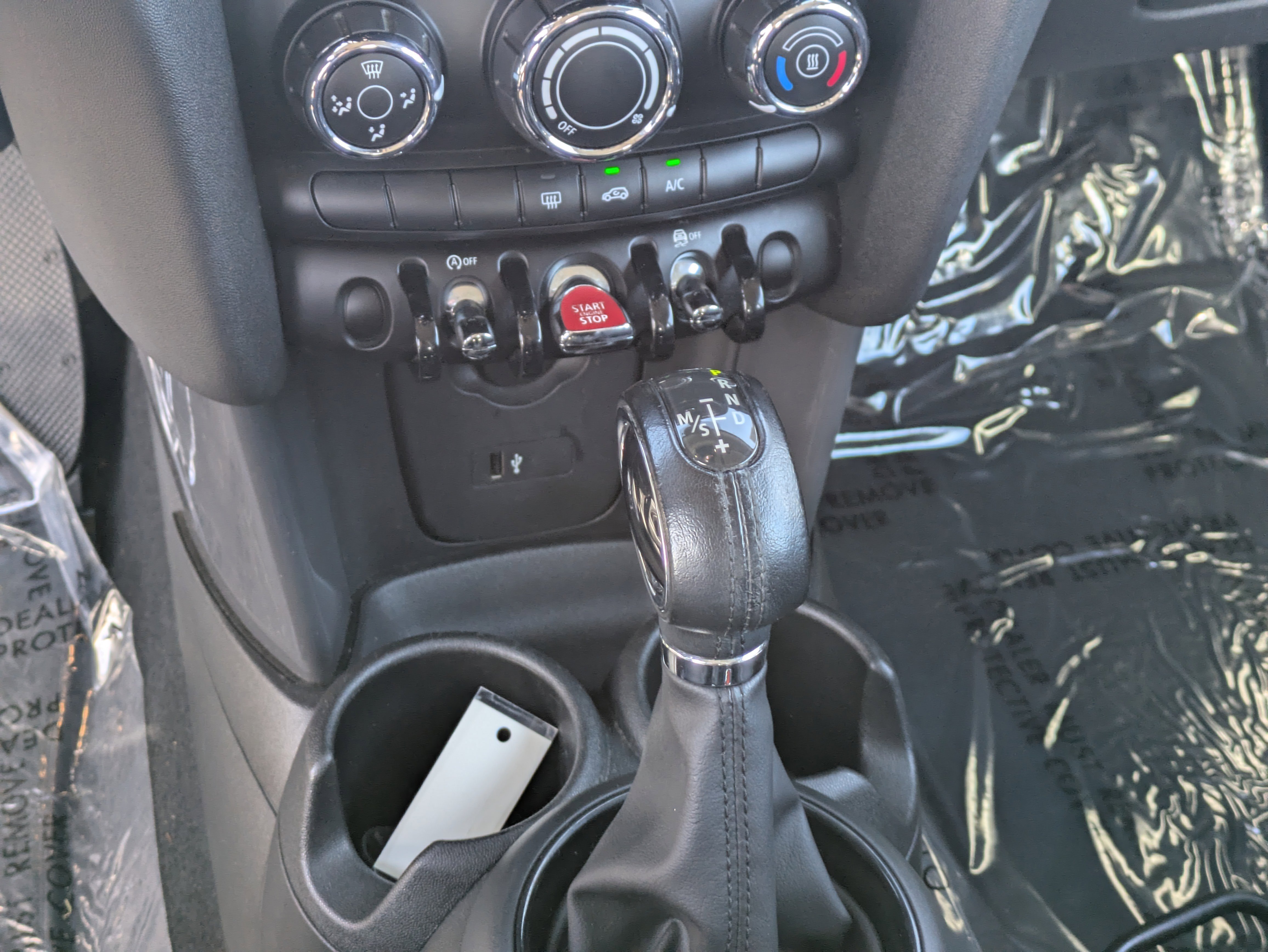 Used 2019 MINI Cooper 2-Door Hardtop image 20