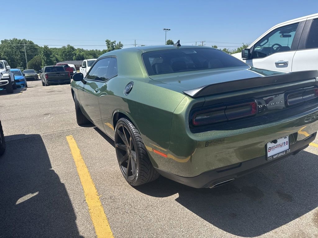 Used 2018 Dodge Challenger SXT Plus RWD image 6