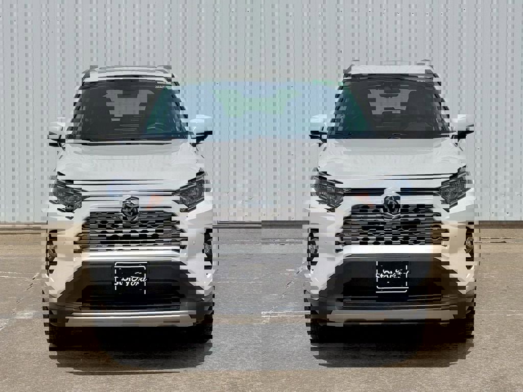 Used 2021 Toyota RAV4 Limited w/ Limited Grade Weather Package AWD/4WD image 9