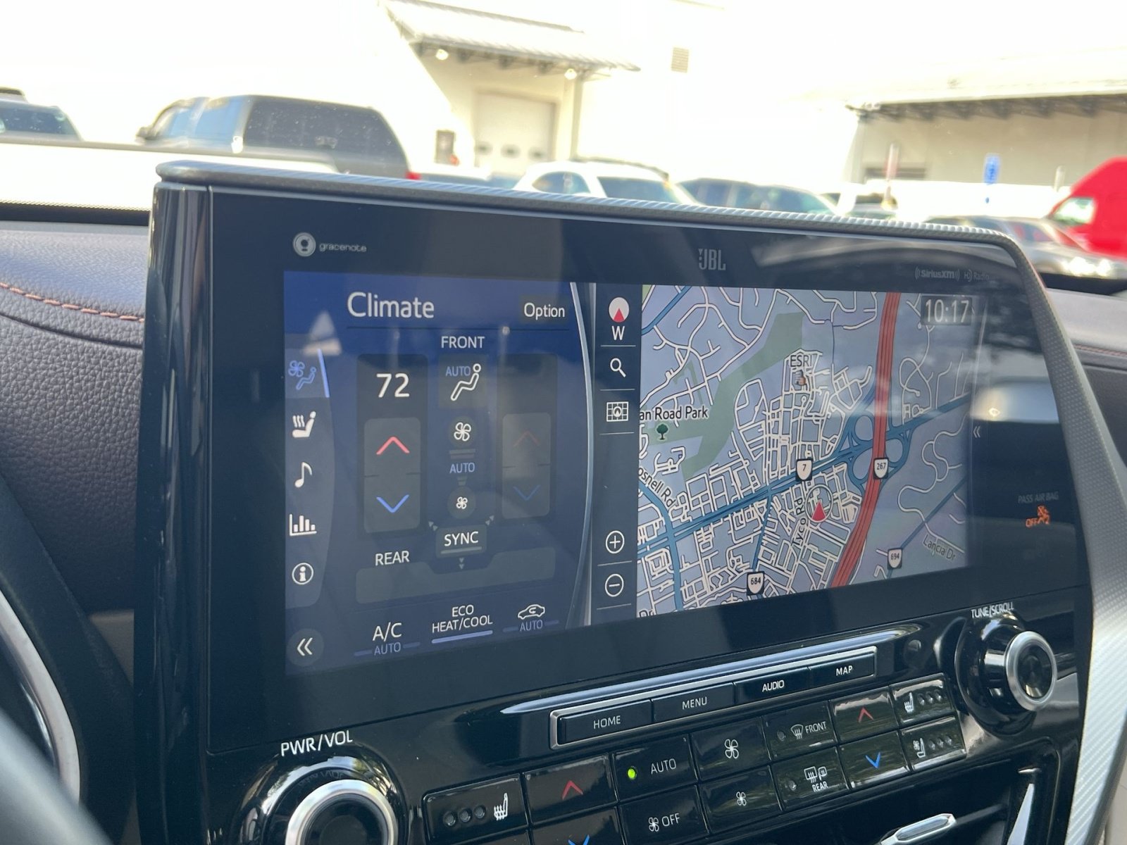 Used 2020 Toyota Highlander Platinum AWD/4WD image 17
