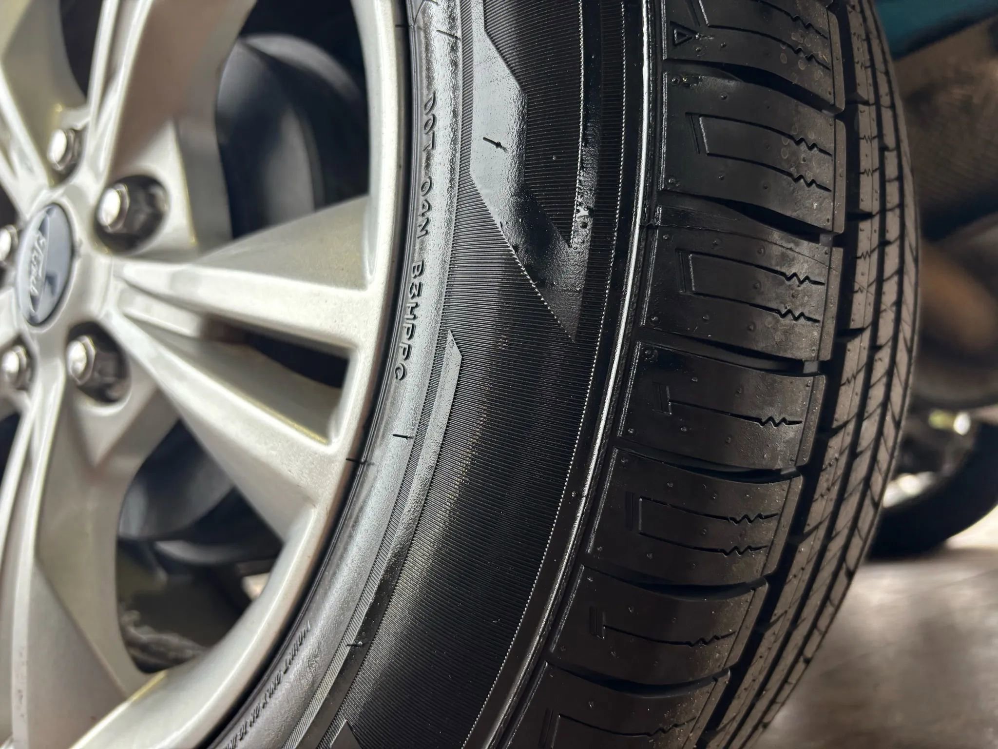 Used 2014 Ford Focus SE image 25