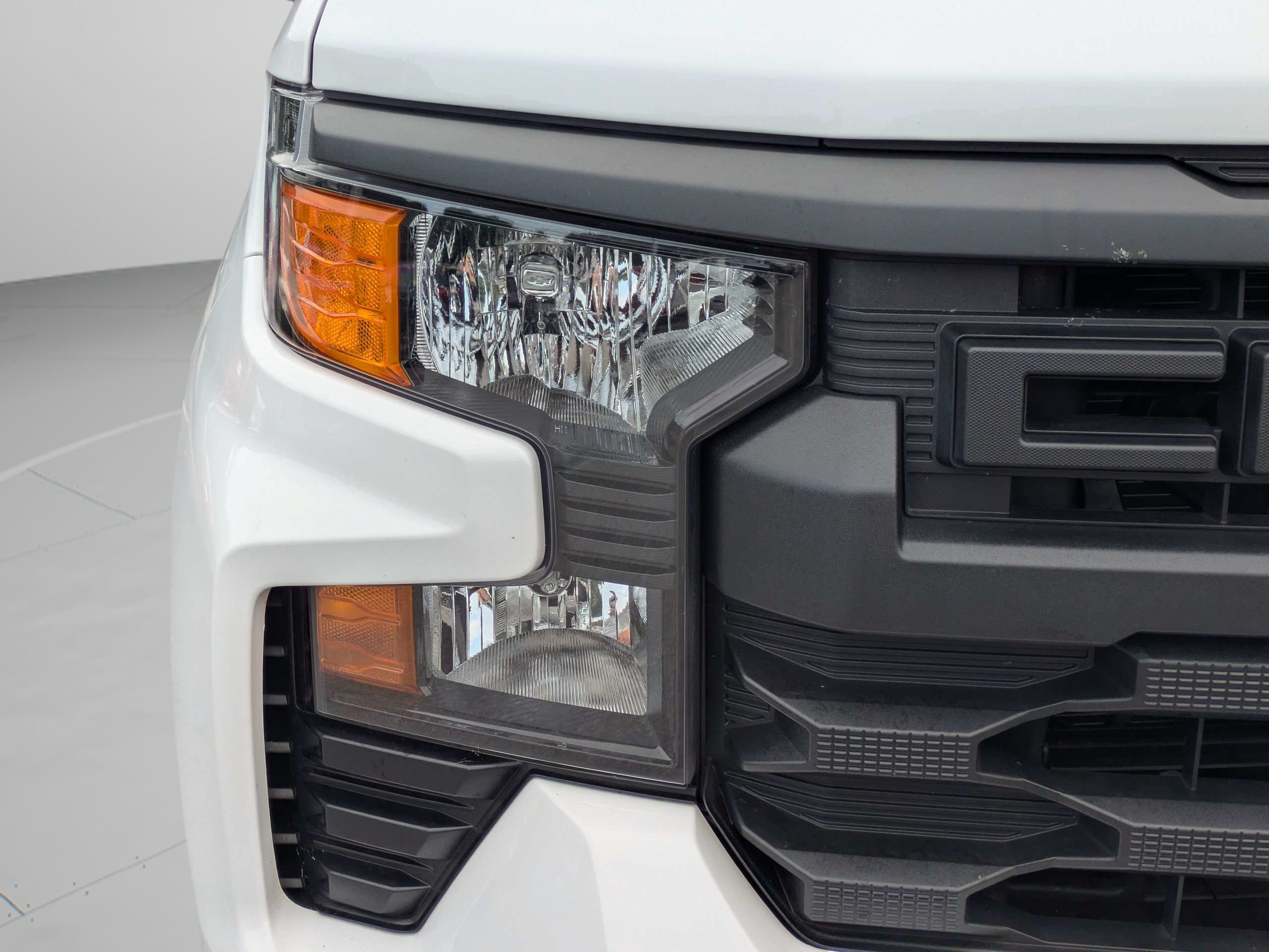 Used 2024 Chevrolet Silverado 1500 Custom w/ Turbomax Blackout Package AWD/4WD image 28