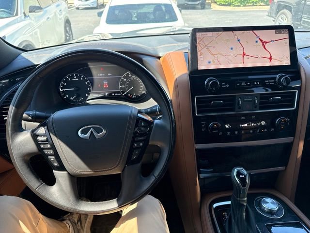 Used 2023 INFINITI QX80 Sensory w/ All-Season Package AWD/4WD image 2