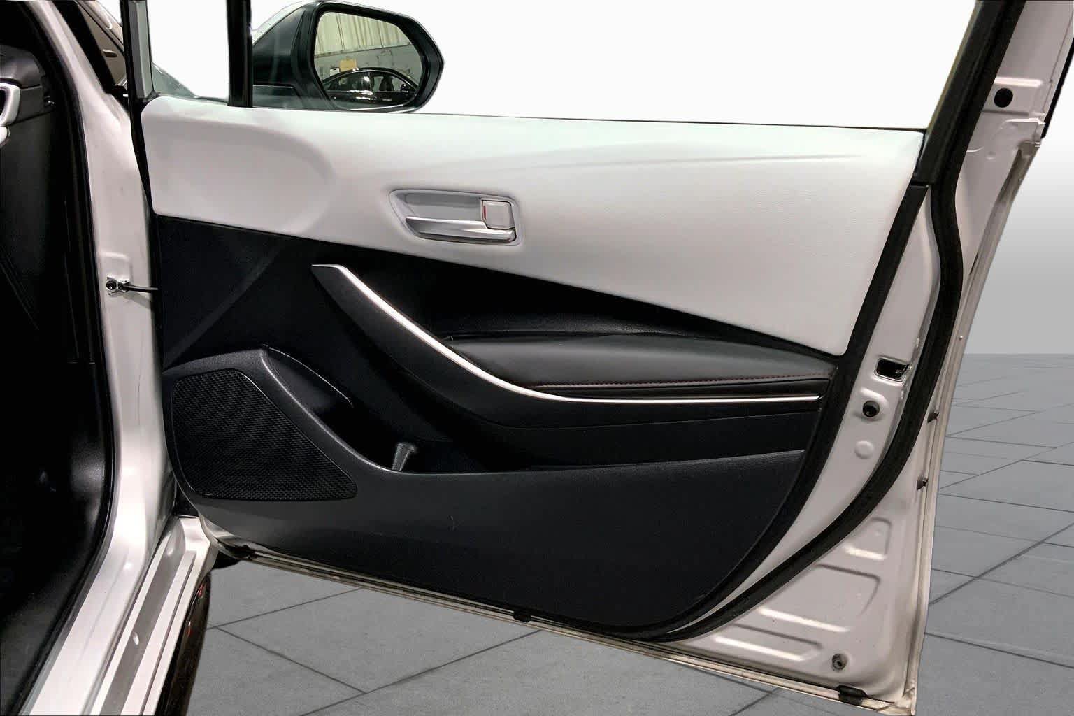Used 2023 Toyota Corolla SE FWD image 23