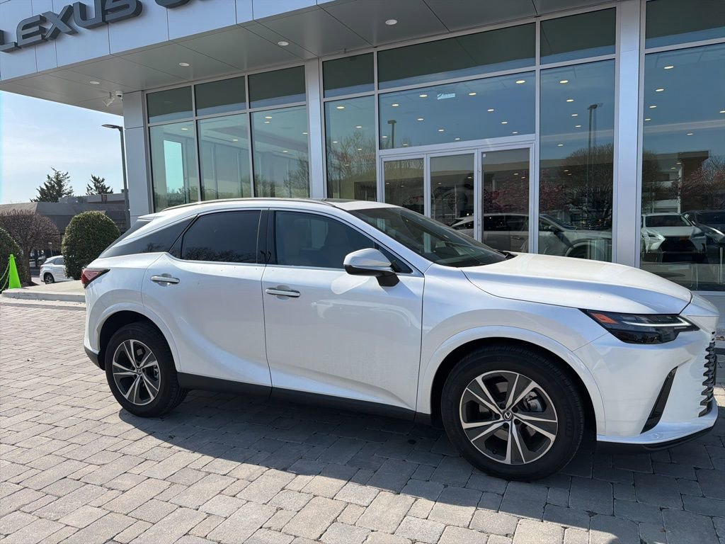 Used 2025 Lexus RX 350 Premium w/ Accessory Package image 5