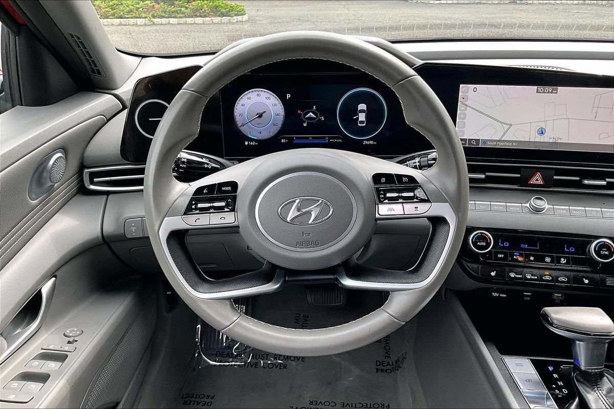 Used 2023 Hyundai Elantra SEL w/ Convenience Package FWD image 19