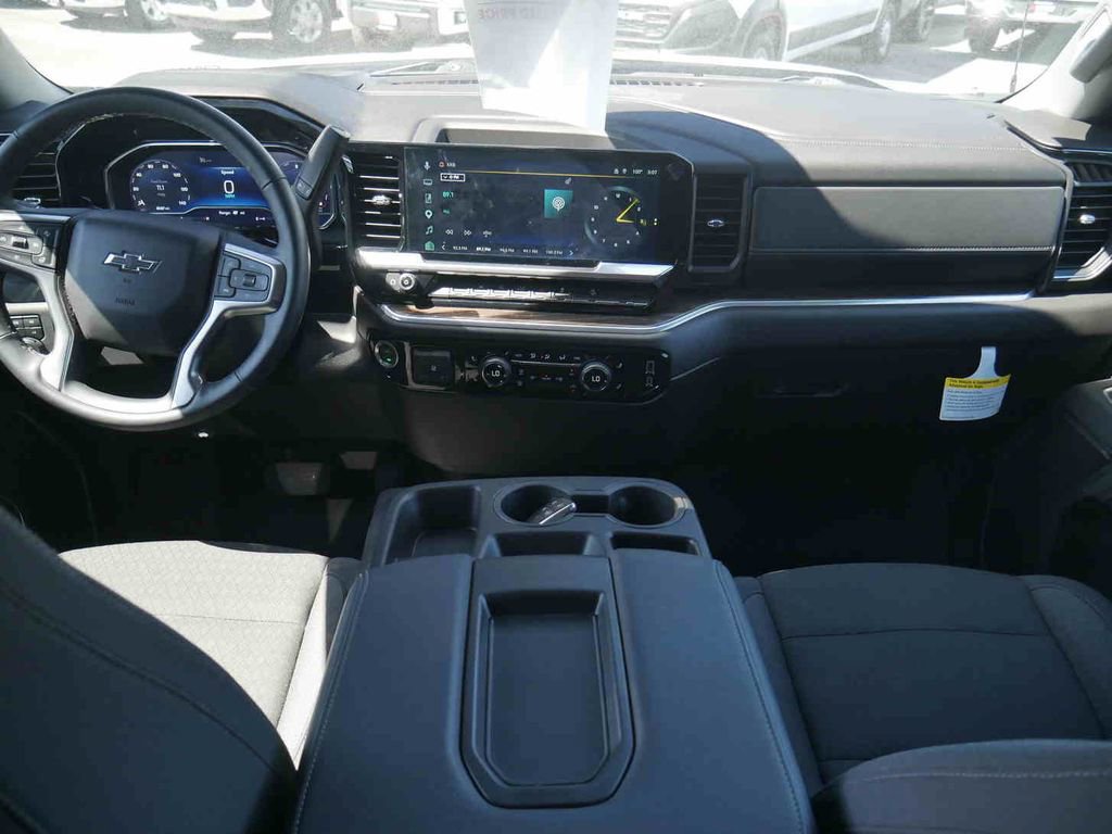 Used 2025 Chevrolet Silverado 1500 RST AWD/4WD image 5