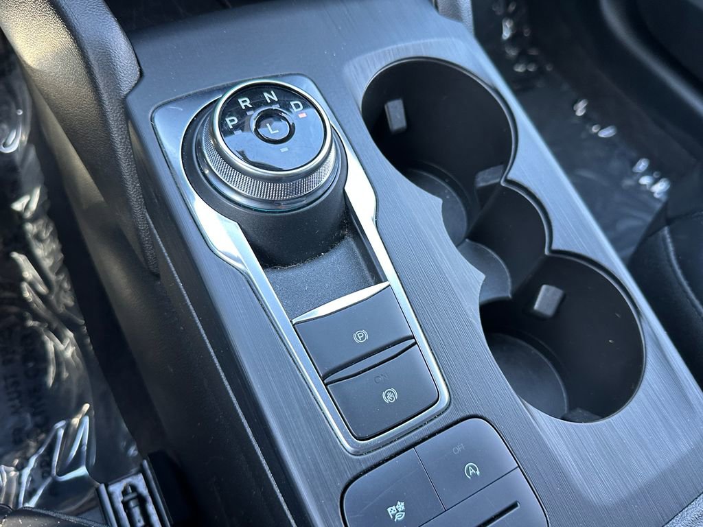 Used 2025 Ford Escape ST-Line image 30