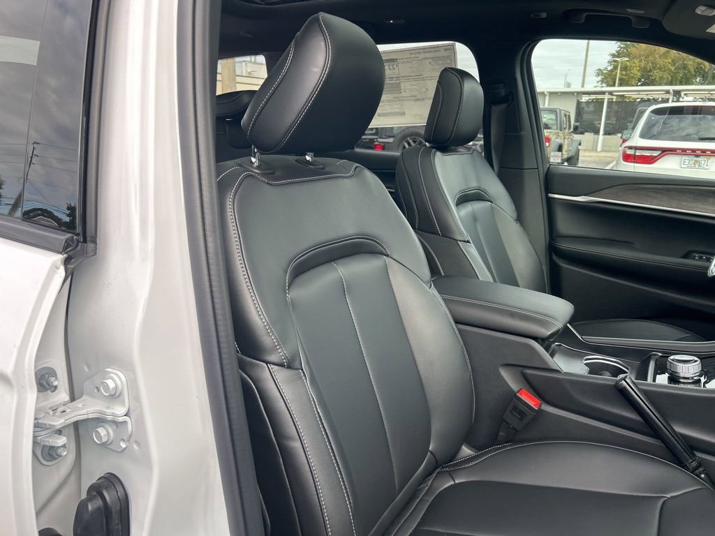 New 2026 Jeep Grand Cherokee Limited image 23