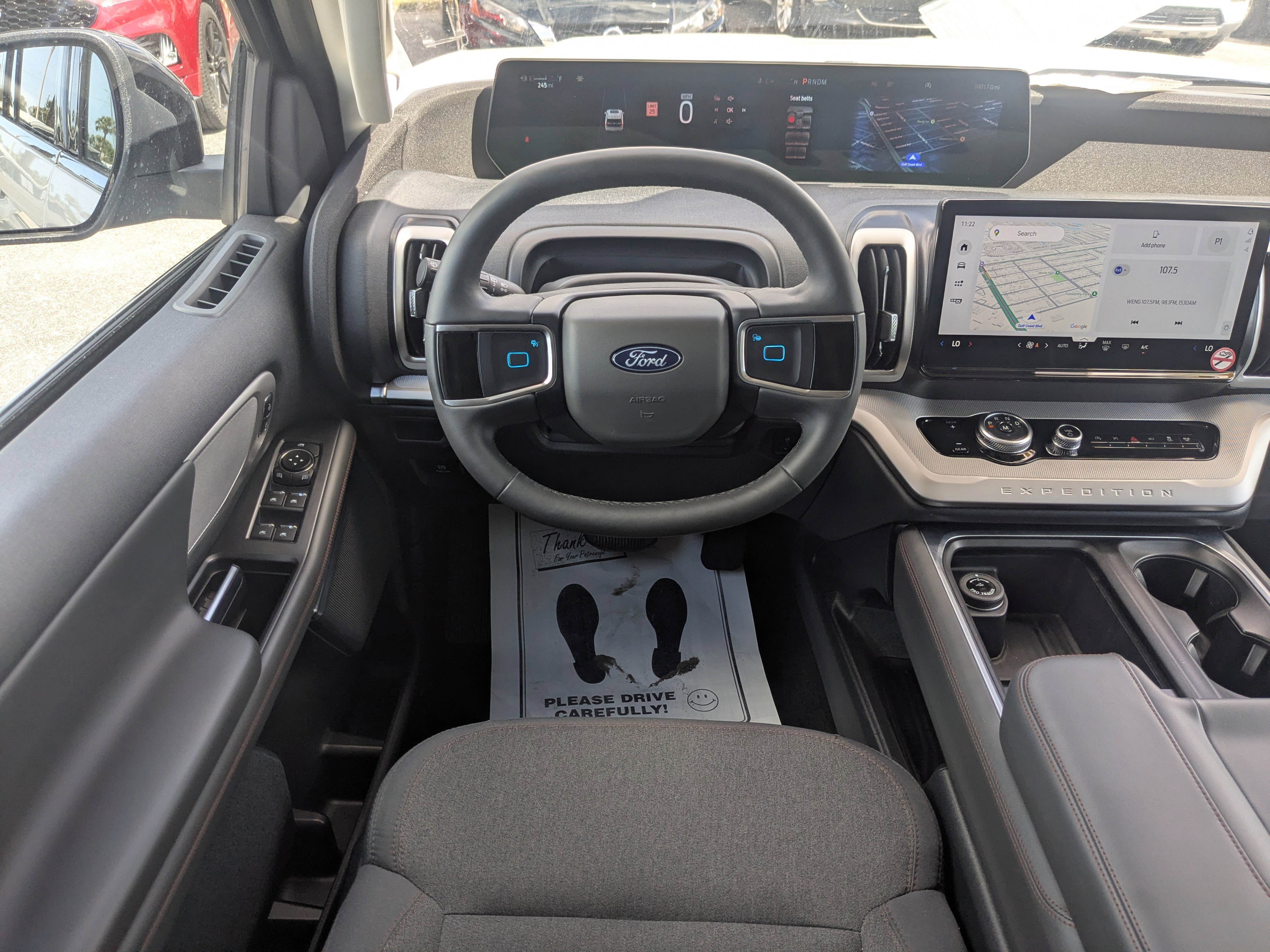 Used 2025 Ford Expedition Active image 23
