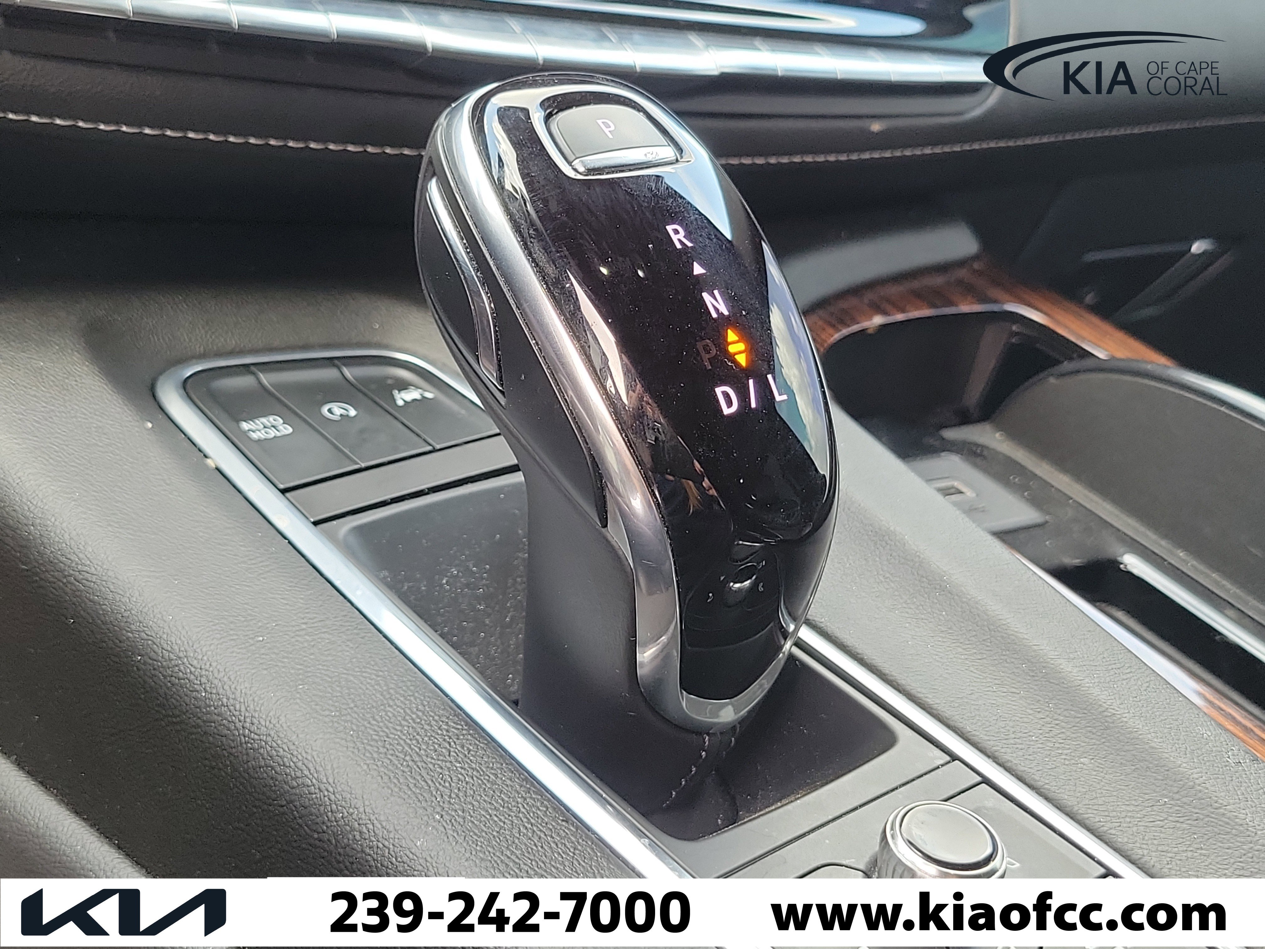 Used 2021 Cadillac Escalade Premium Luxury image 26