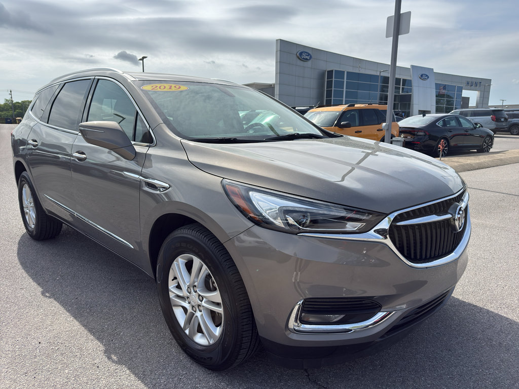 Used 2019 Buick Enclave Essence AWD/4WD image 3