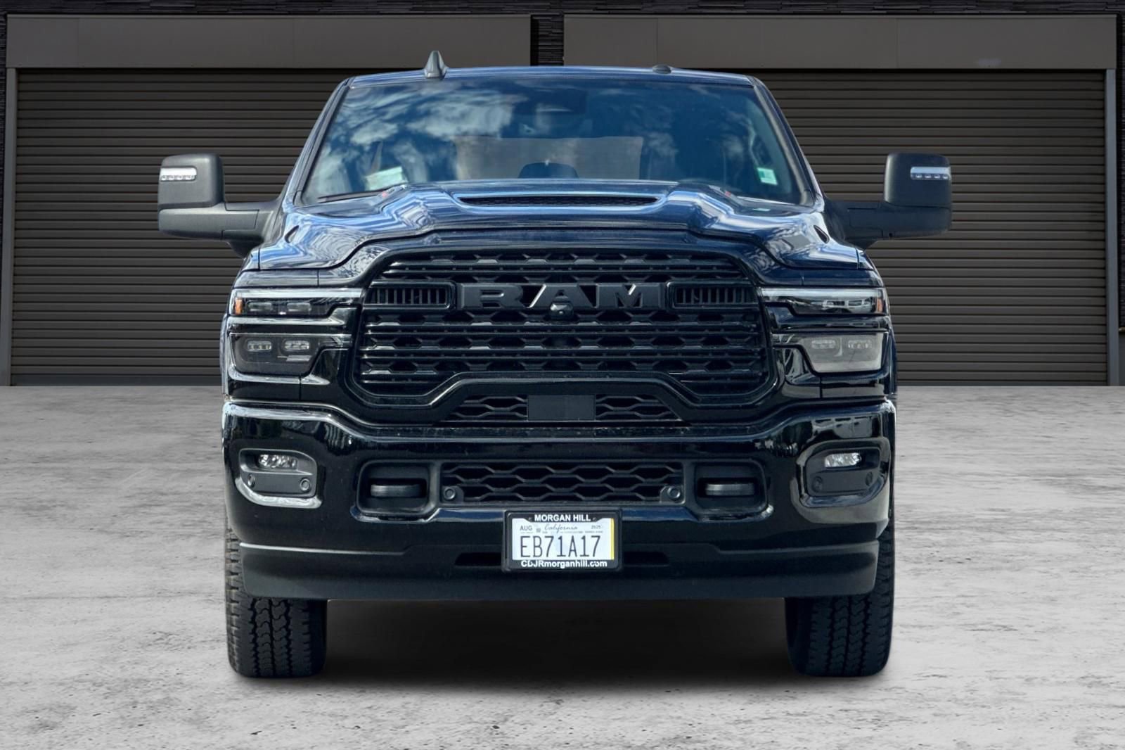 Used 2025 RAM 3500 Limited image 10