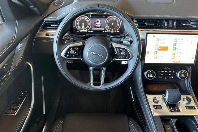 New 2026 Jaguar F-PACE R-Dynamic S image 13