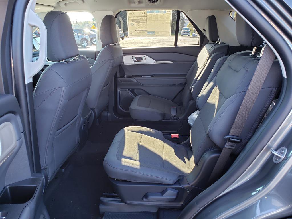 New 2026 Ford Explorer Active image 12