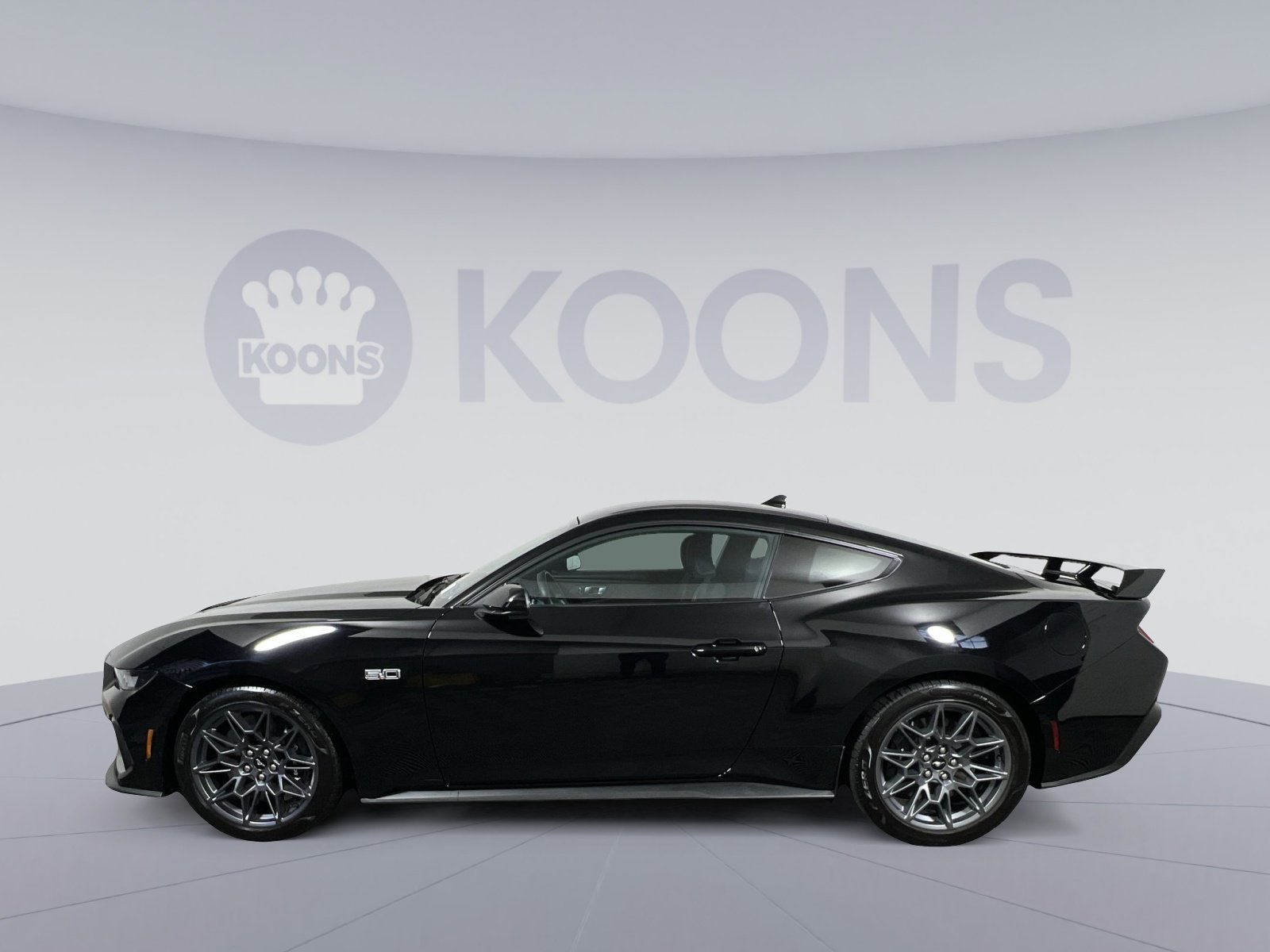 Used 2025 Ford Mustang GT w/ GT Performance Package RWD image 7