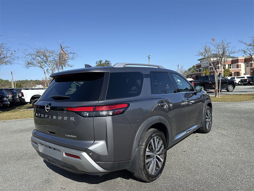 Used 2022 Nissan Pathfinder Platinum w/ Cargo Package image 3