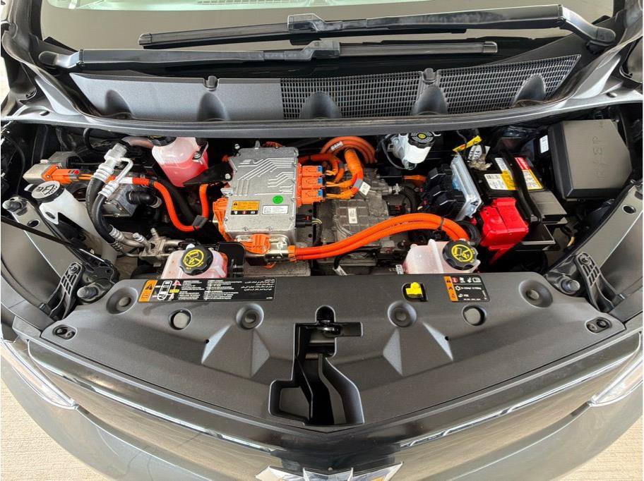 Used 2018 Chevrolet Bolt Premier w/ Driver Confidence II Package FWD image 30