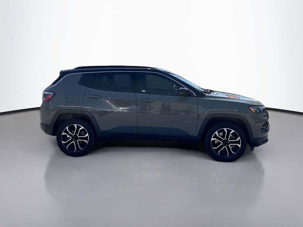 Used 2024 Jeep Compass Limited AWD/4WD image 8