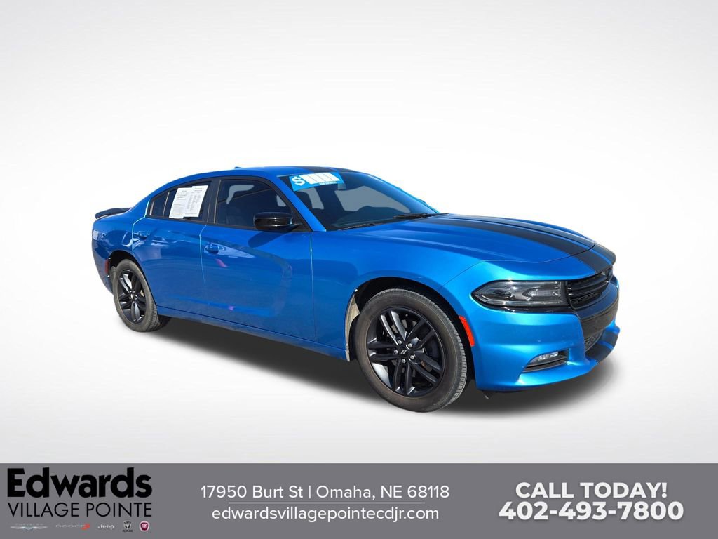 Used 2019 Dodge Charger SXT w/ Blacktop Package image 1