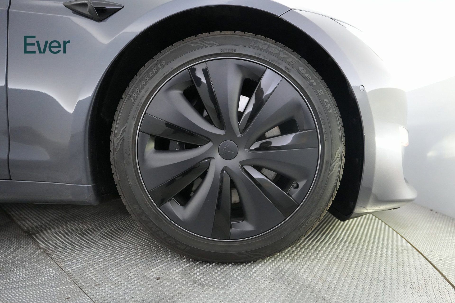 Used 2023 Tesla Model S Standard Range image 18