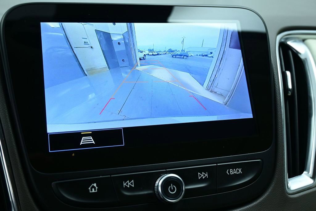 Used 2024 Chevrolet Malibu LT FWD image 35