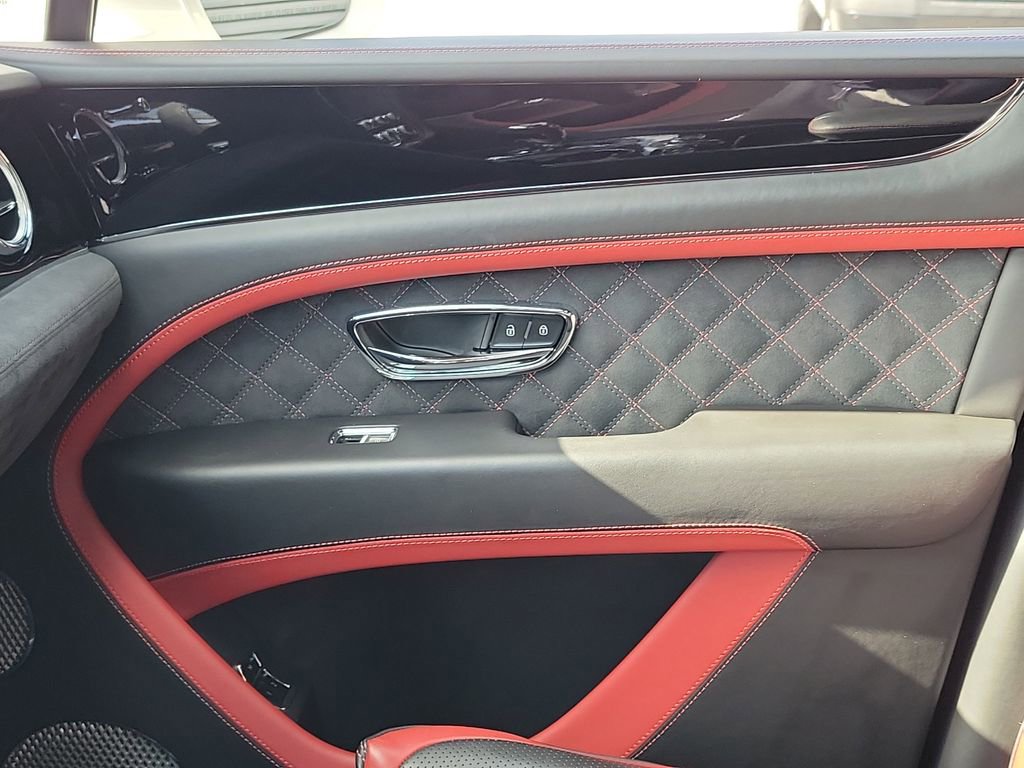 Used 2021 Bentley Bentayga Speed image 23