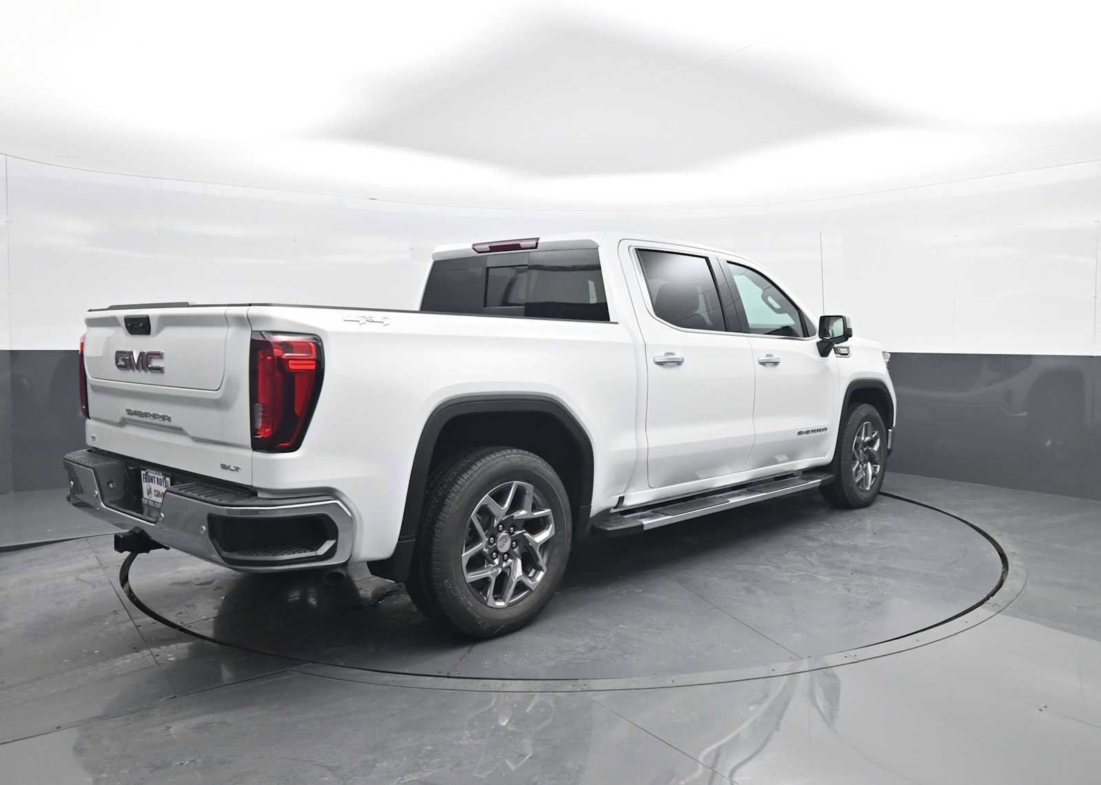 New 2026 GMC Sierra 1500 SLT w/ SLT Premium Plus Package AWD/4WD image 8