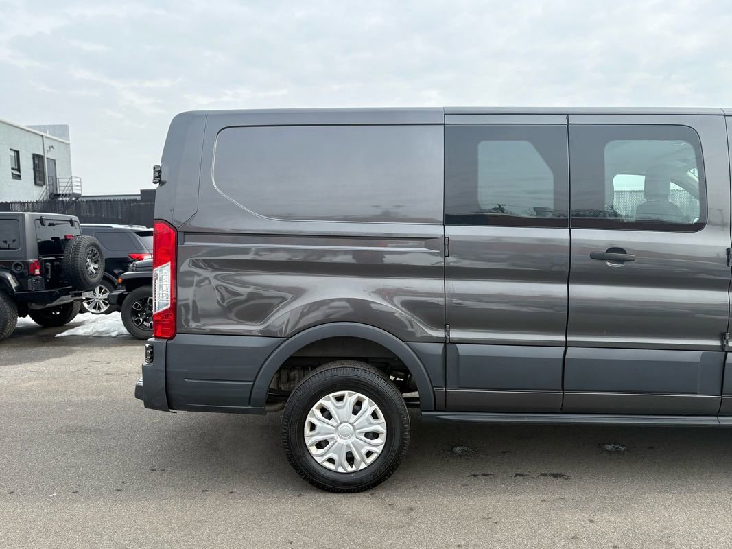 Used 2017 Ford Transit 250 130 Low Roof RWD image 8