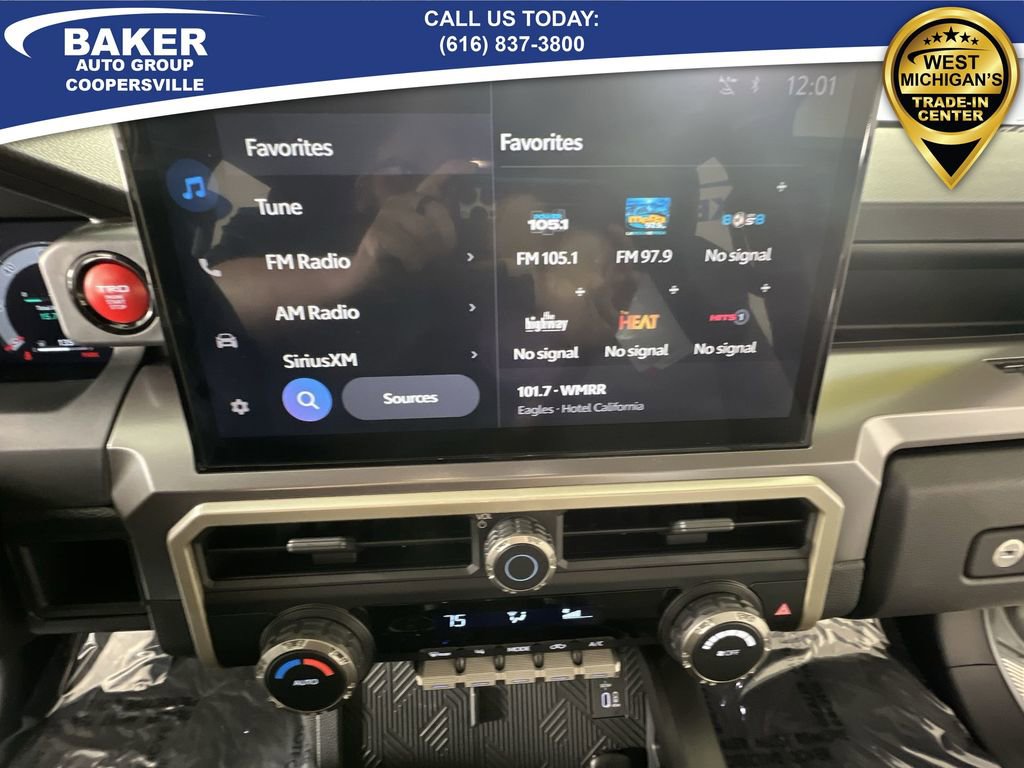 Used 2024 Toyota Tacoma TRD Sport image 14