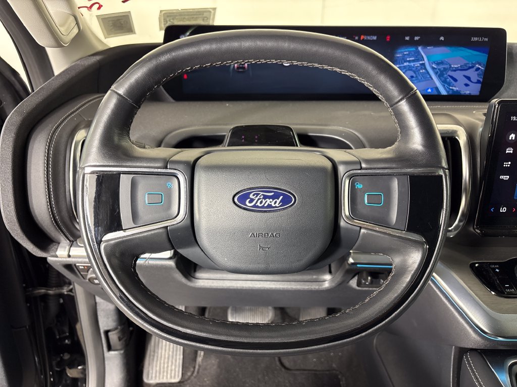 Certified 2025 Ford Expedition Platinum AWD/4WD image 18
