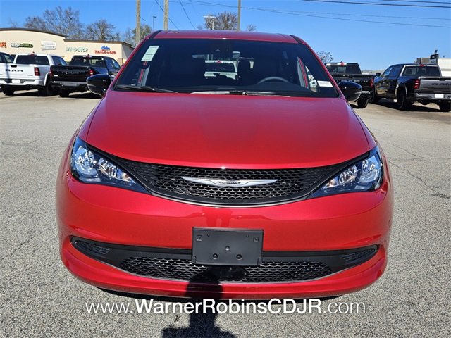 New 2026 Chrysler Voyager LX image 2