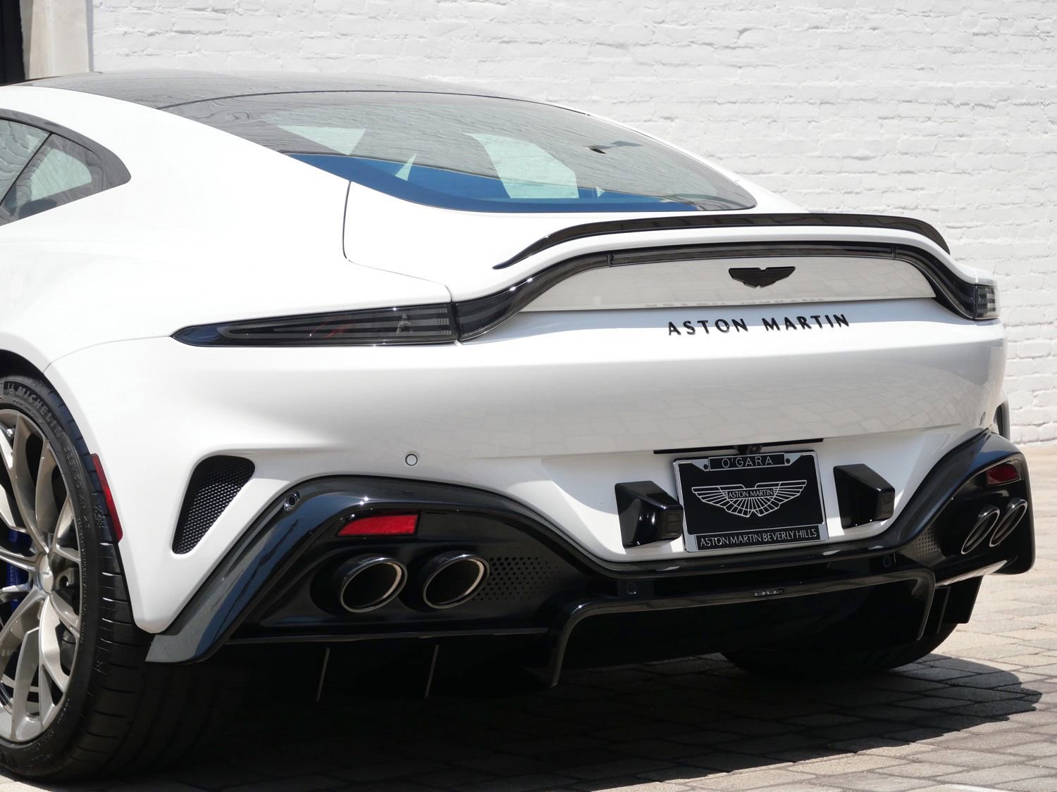 New 2026 Aston Martin V8 Vantage S RWD image 8