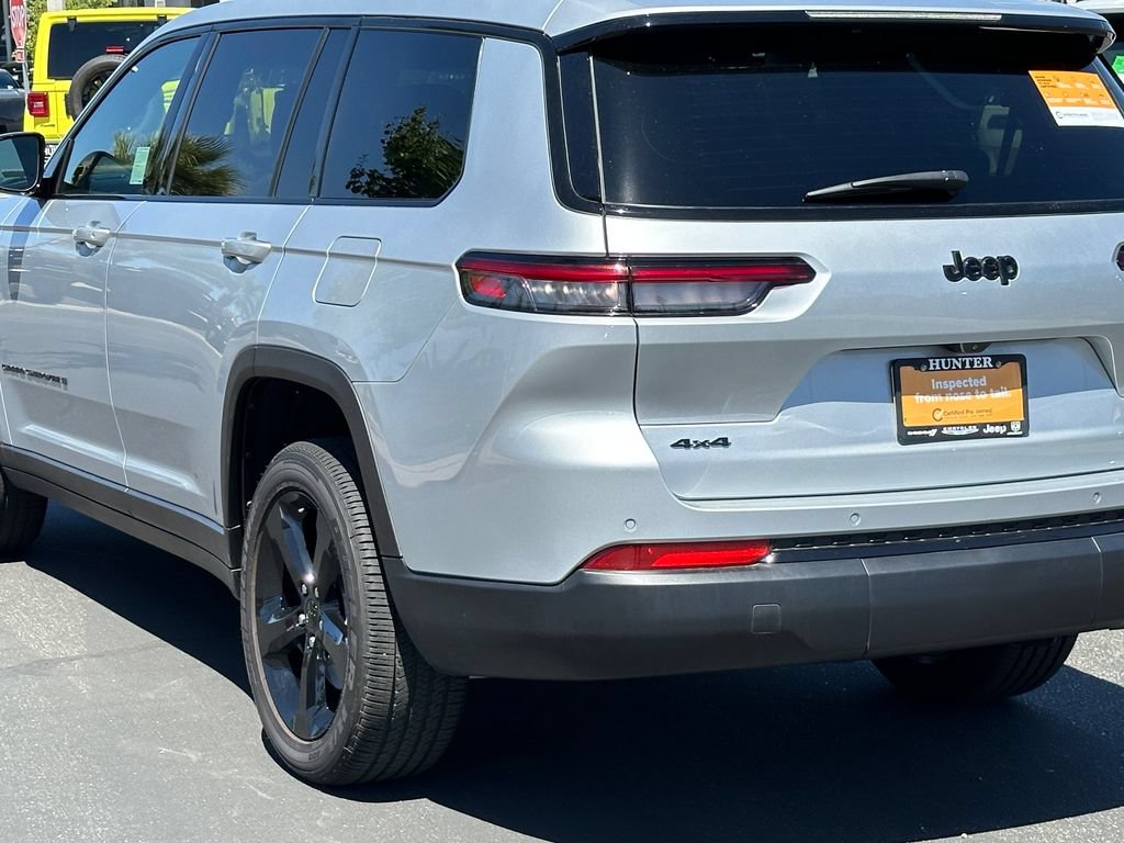 Certified 2025 Jeep Grand Cherokee L Altitude AWD/4WD image 5