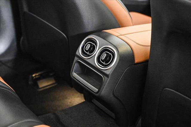 New 2026 Mercedes-Benz C 300 4MATIC Sedan image 19