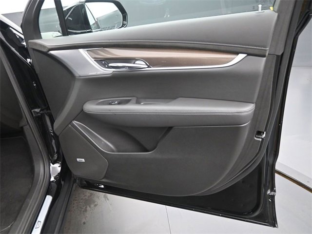 Used 2025 Cadillac XT6 Premium Luxury w/ Platinum Package image 22