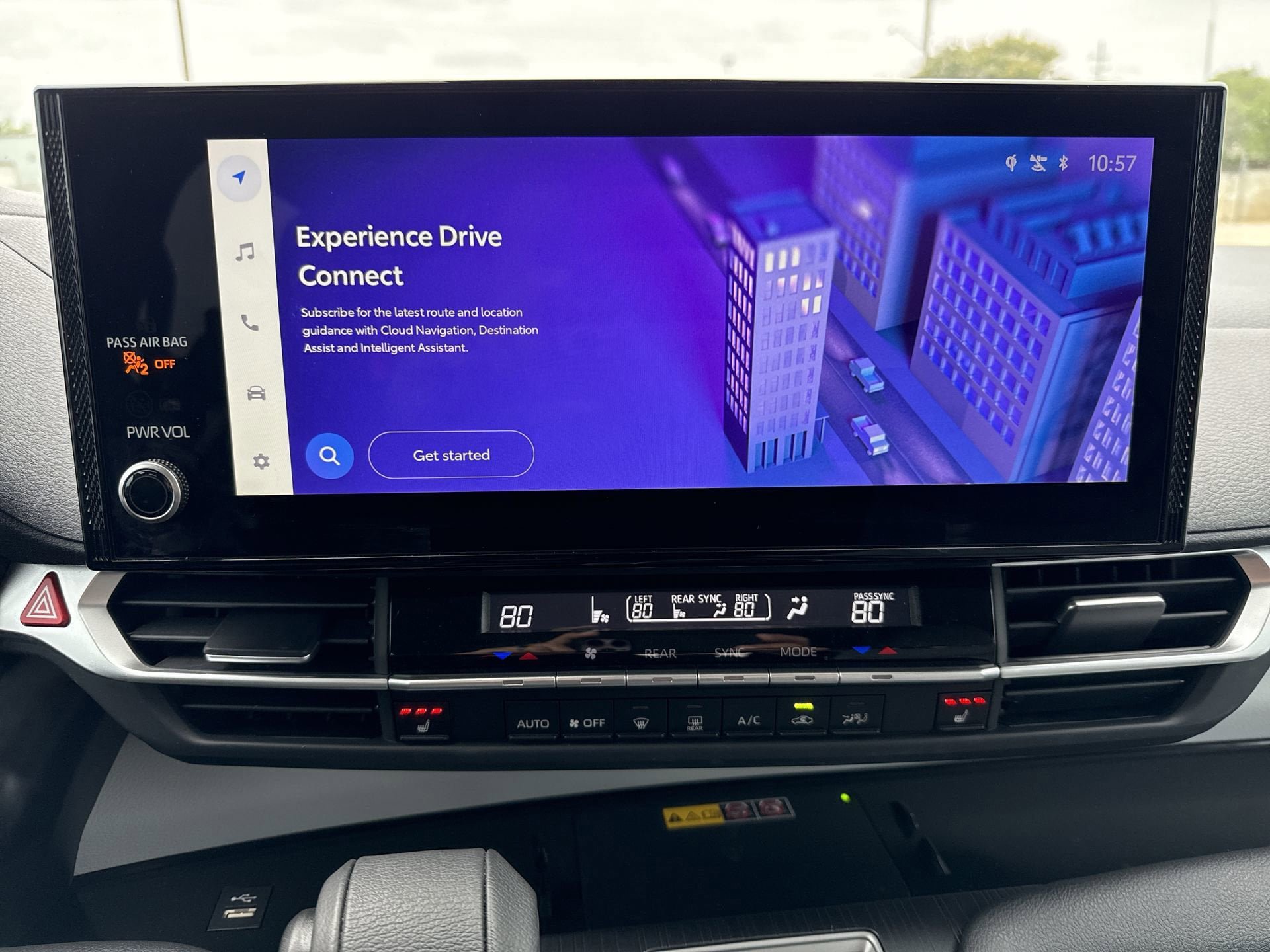 Certified 2025 Toyota Sienna XLE FWD image 20