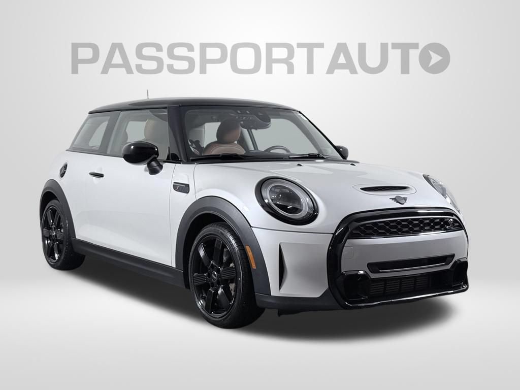 Used 2024 MINI Cooper S FWD image 3