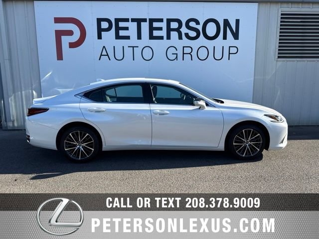Used 2023 Lexus ES 250 w/ Premium Package AWD/4WD image 3