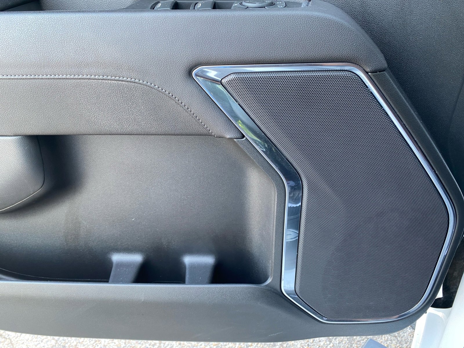 Used 2023 Chevrolet Silverado 1500 LT image 28