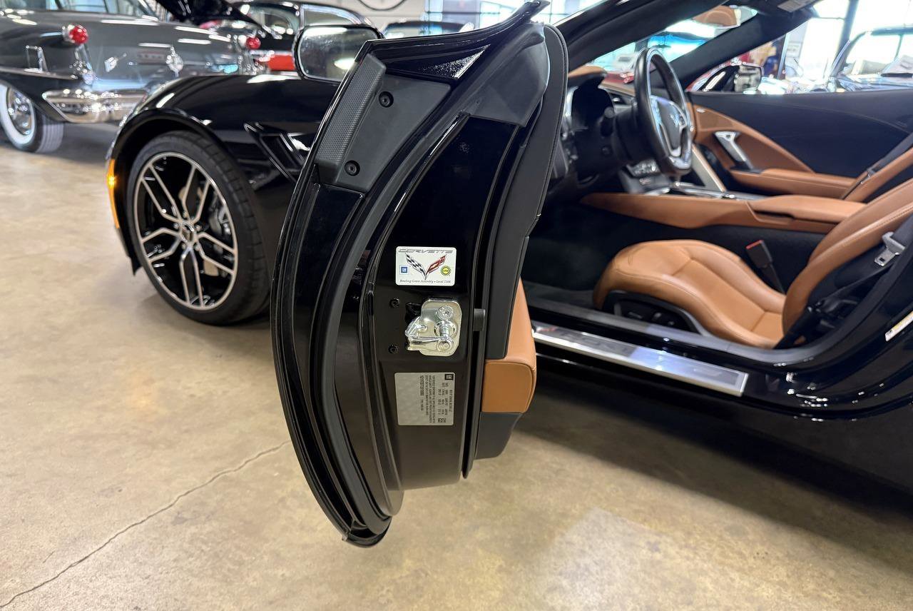 Used 2018 Chevrolet Corvette Stingray Convertible w/ 3LT Preferred Equipment Group image 71