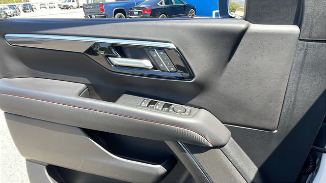 Used 2025 Chevrolet Suburban RST w/ Comfort Package AWD/4WD image 28
