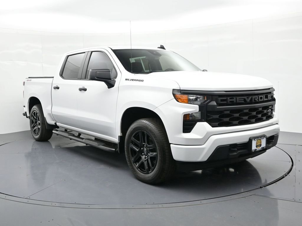 Used 2023 Chevrolet Silverado 1500 Custom w/ LPO, Dark Essentials Package AWD/4WD image 4