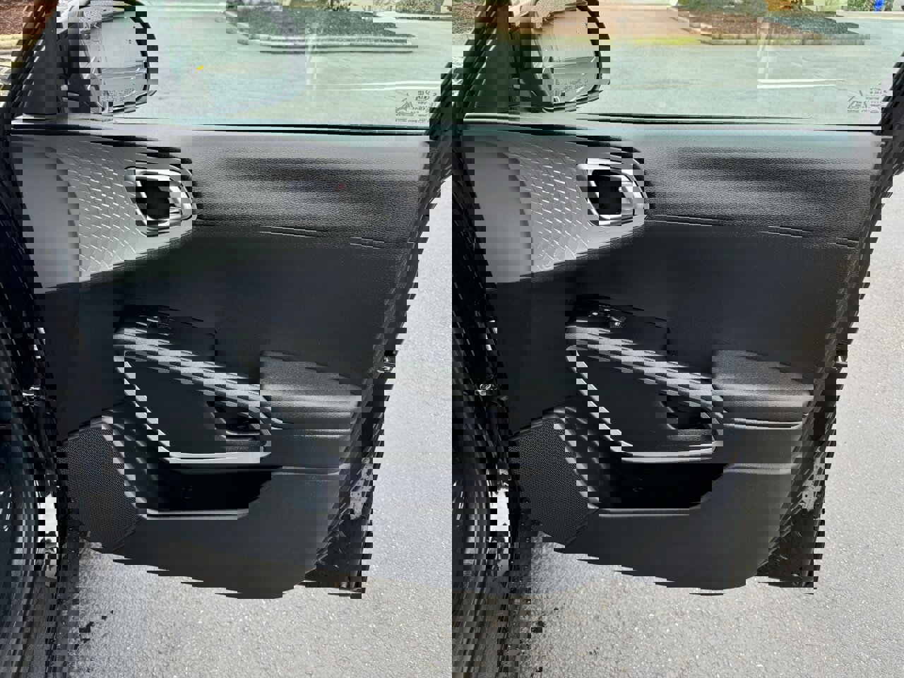 Used 2022 Kia Soul LX w/ Technology Package image 19