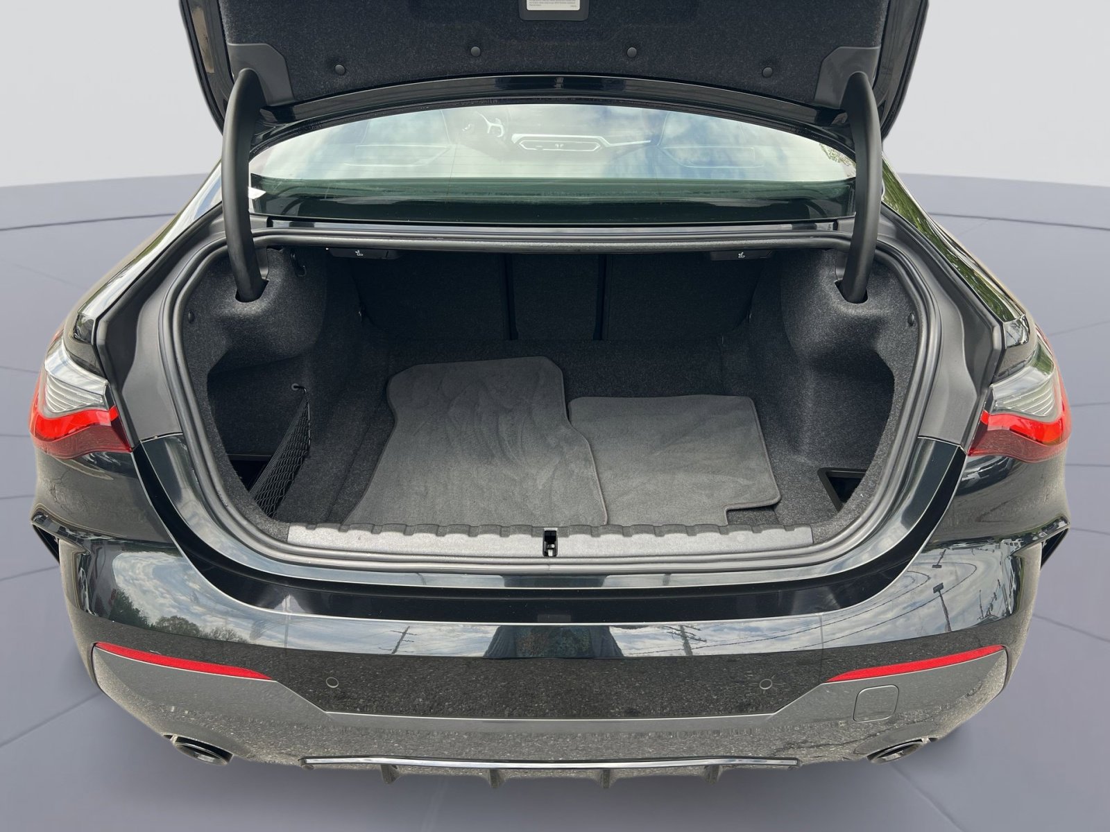 Used 2024 BMW 430i xDrive Coupe w/ M Sport Package AWD/4WD image 34