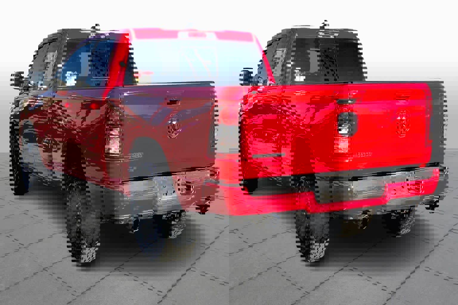 Used 2022 RAM 1500 Big Horn w/ Night Edition image 4