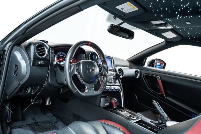 Used 2015 Nissan GT-R Black Edition AWD/4WD image 19
